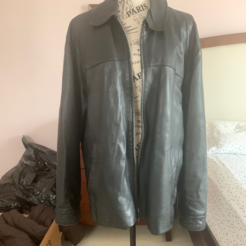 Man’s Leather jacket Medium